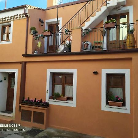 Casa Vacanza La Posadina เบาเนย์ ภายนอก รูปภาพ