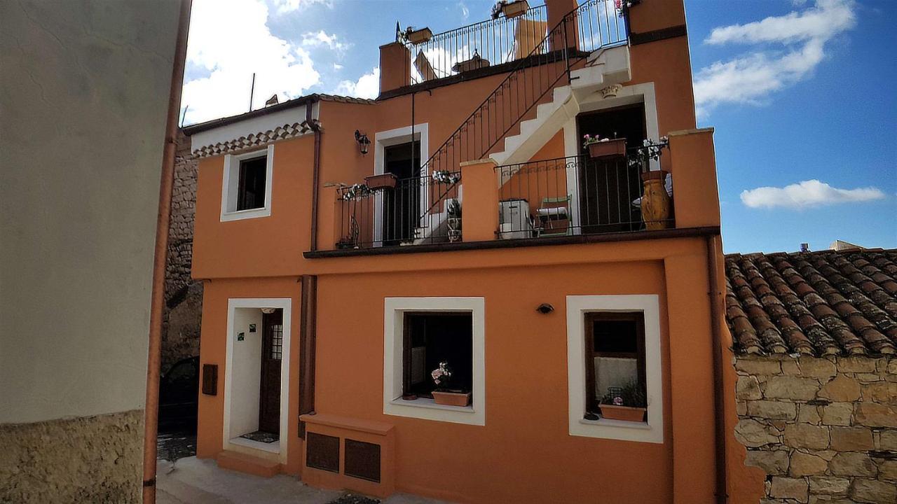 Casa Vacanza La Posadina เบาเนย์ ภายนอก รูปภาพ