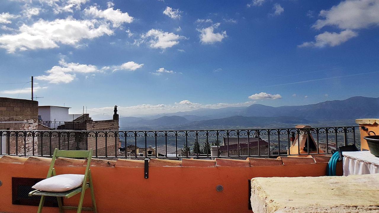Casa Vacanza La Posadina เบาเนย์ ภายนอก รูปภาพ