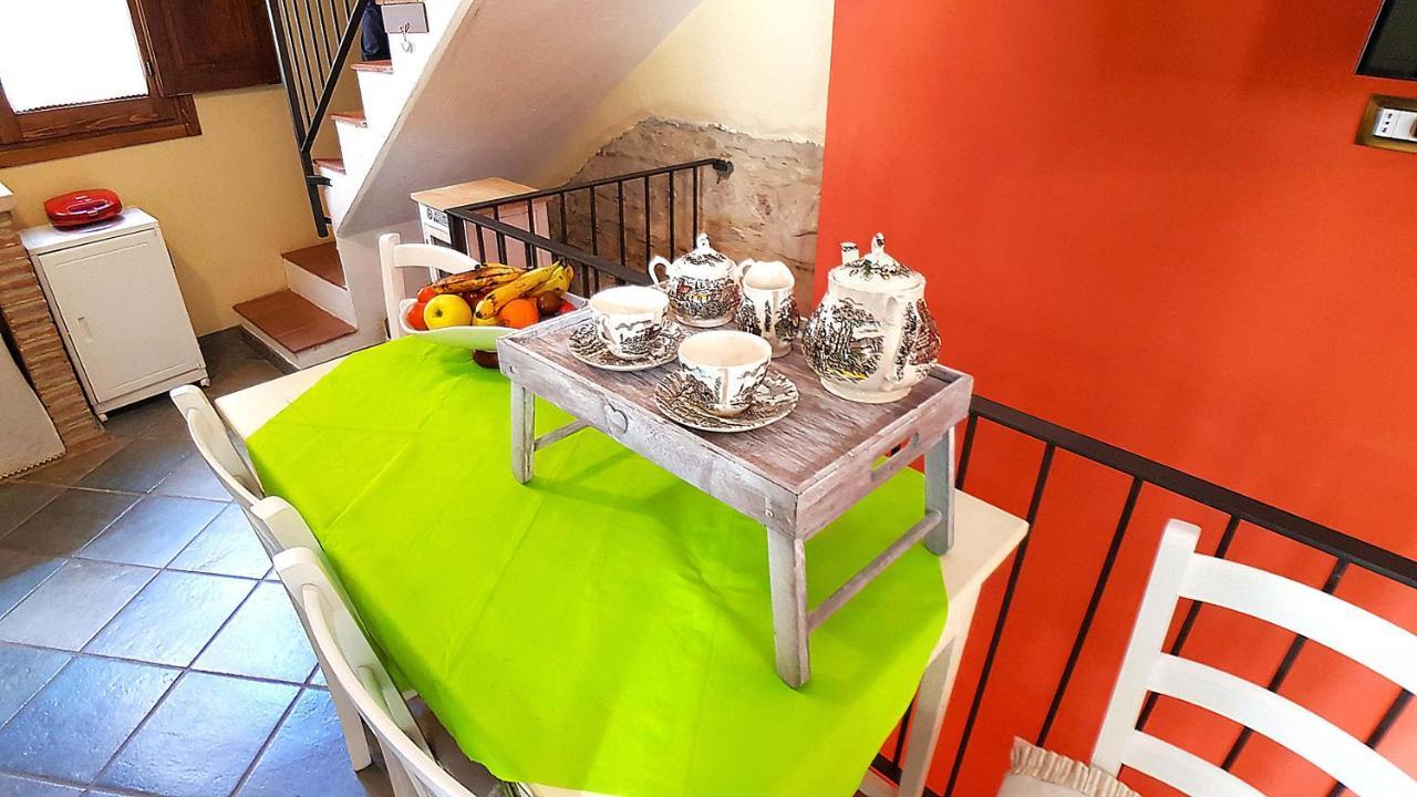 Casa Vacanza La Posadina เบาเนย์ ภายนอก รูปภาพ