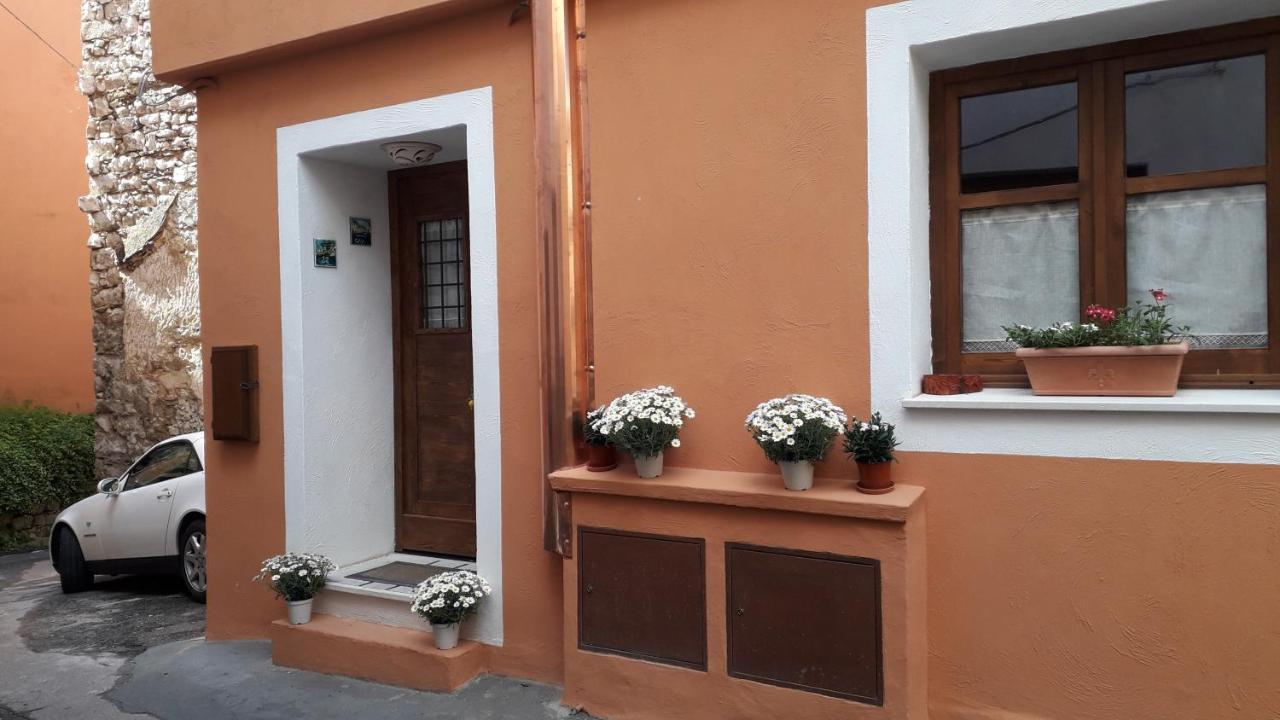 Casa Vacanza La Posadina เบาเนย์ ภายนอก รูปภาพ